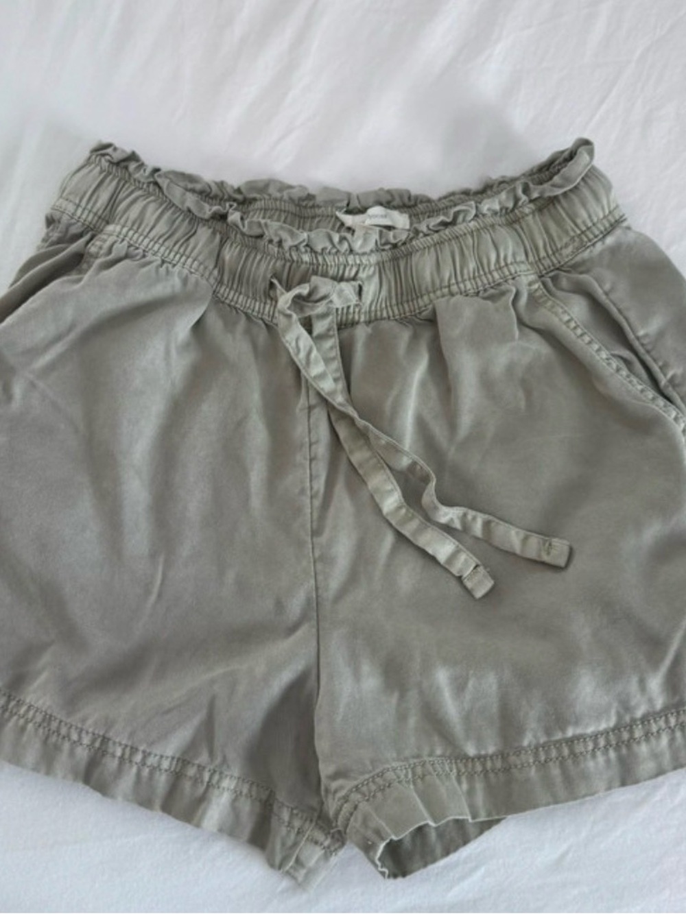 C&C California Olive Green High-Waist Drawstring Shorts